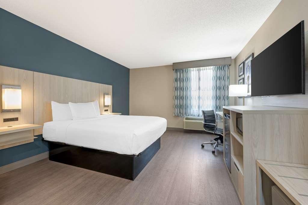 Best Western Plus Lafayette Hotel University Area 客房 照片
