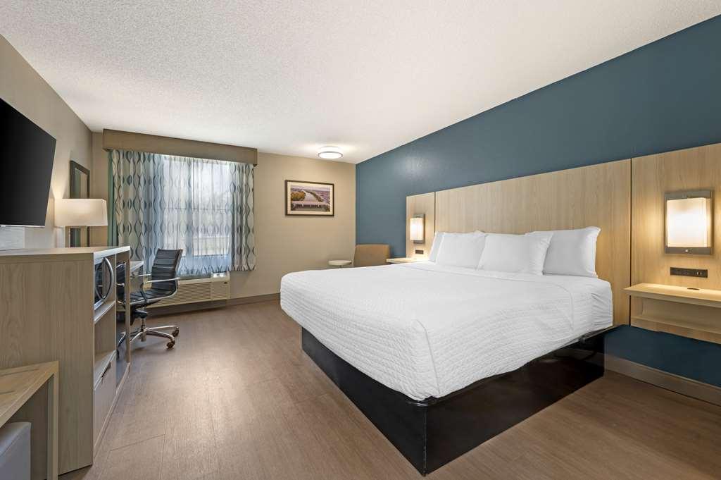 Best Western Plus Lafayette Hotel University Area 客房 照片