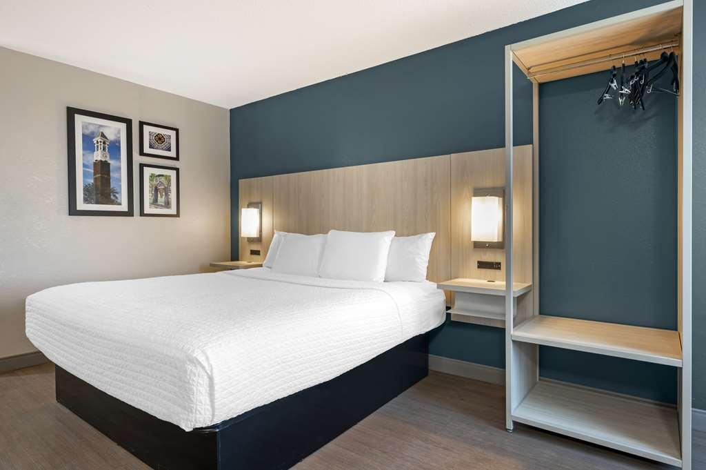 Best Western Plus Lafayette Hotel University Area 客房 照片