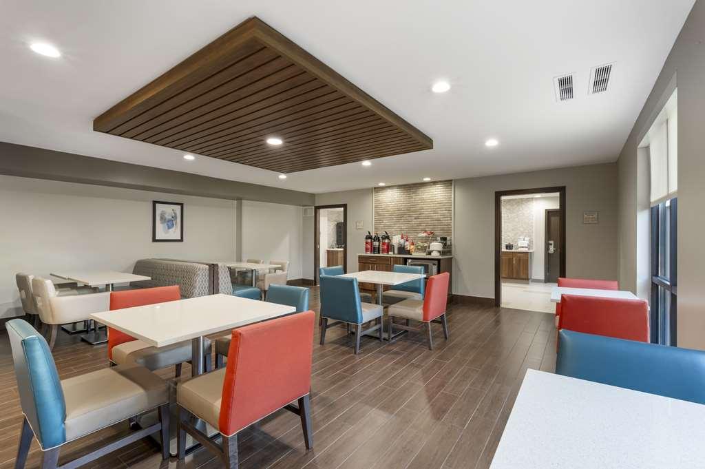 Best Western Plus Lafayette Hotel University Area 餐厅 照片